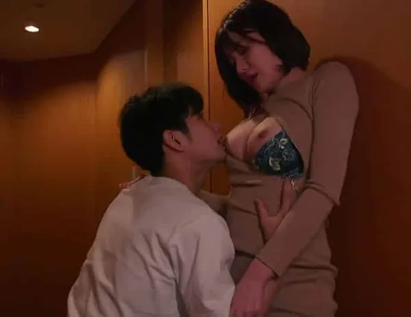 Anh trai quen gái qua mạng gặp ngay em đĩ máu dâm